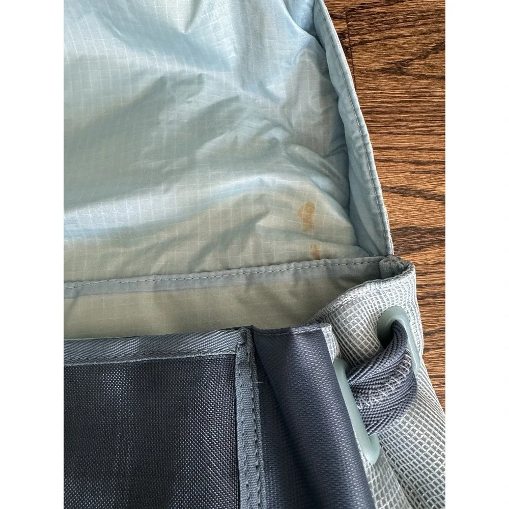 Nike Sportswear Essentials Unisex Blue Messenger Bag